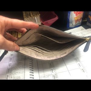 Micheal Korrs wristlet NWOT